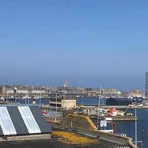 duplex-saint-malo-saint-servan-plage-a-100m-intra-muros.inbrittany.com/